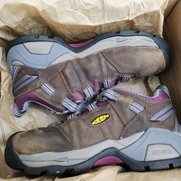 Keen Women's Steel Toe Boot Detroit XT, Brand New with Box (Size 5.5 WIDE) - Picture 8 of 11
